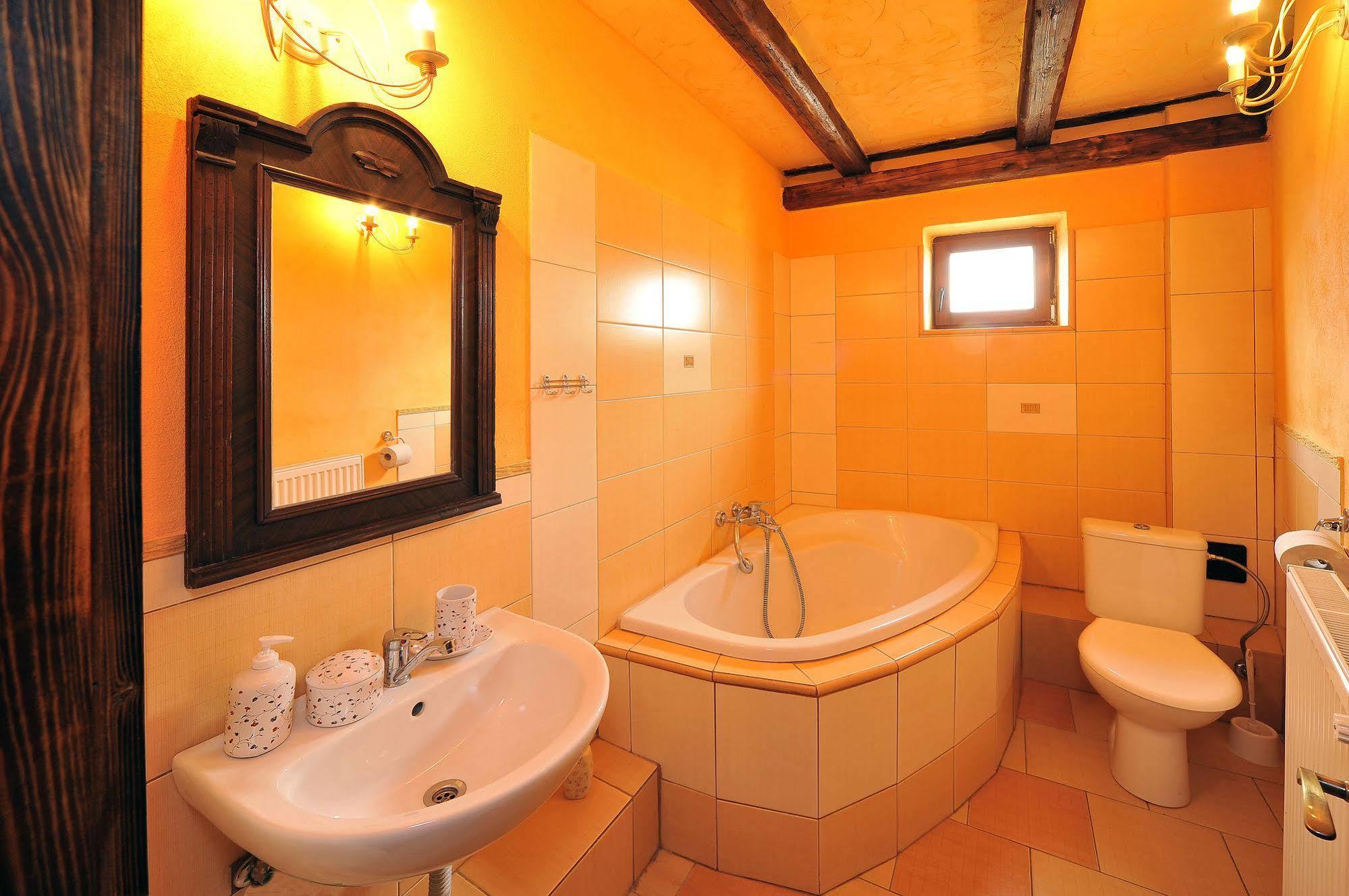 Apartmany Village Velky Slavkov Ngoại thất bức ảnh