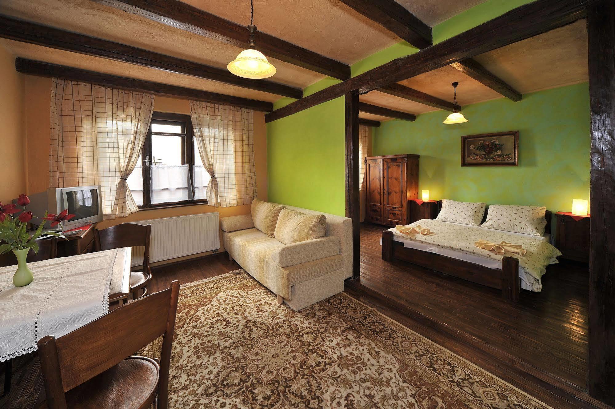 Apartmany Village Velky Slavkov Ngoại thất bức ảnh