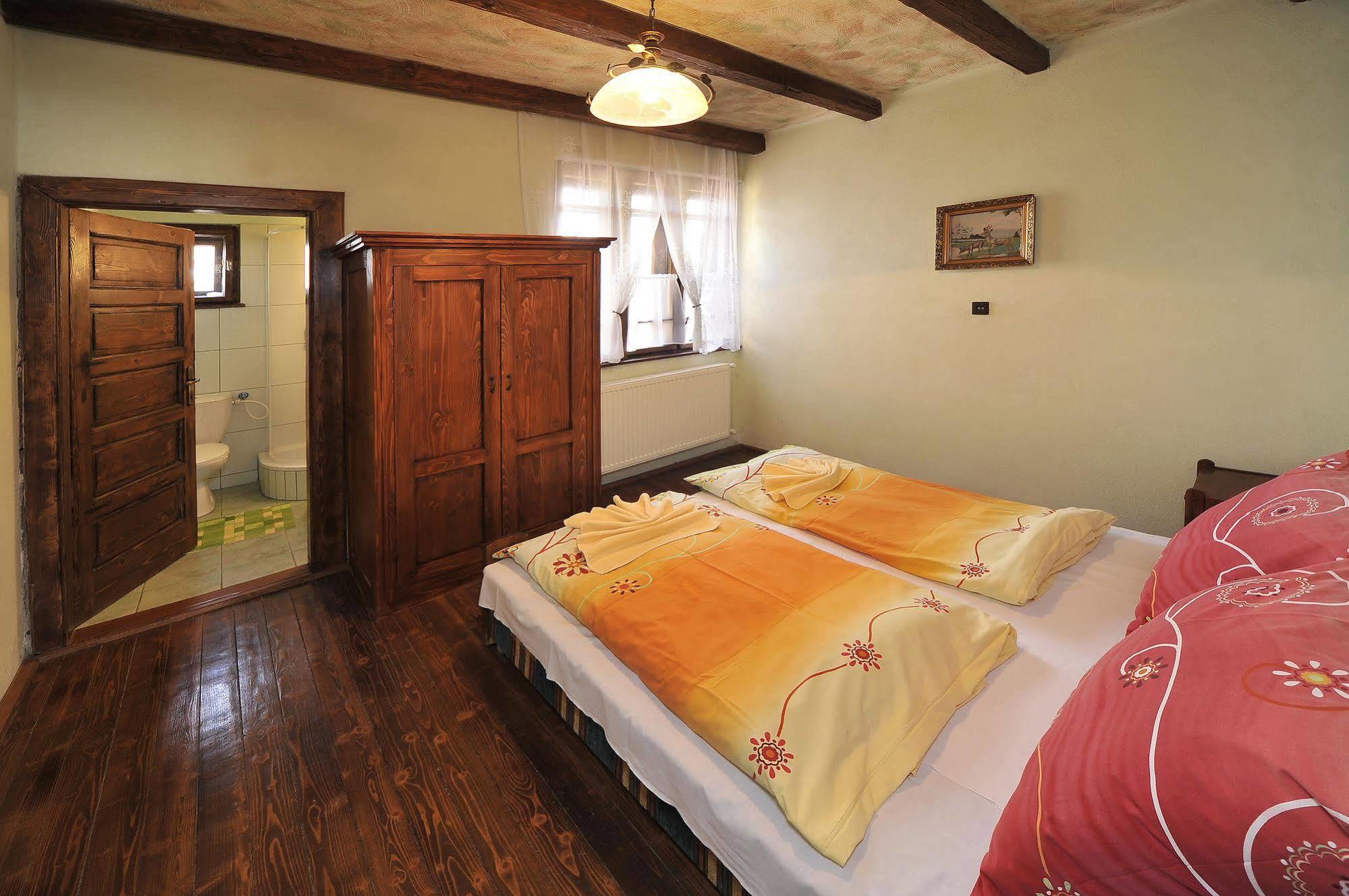 Apartmany Village Velky Slavkov Ngoại thất bức ảnh